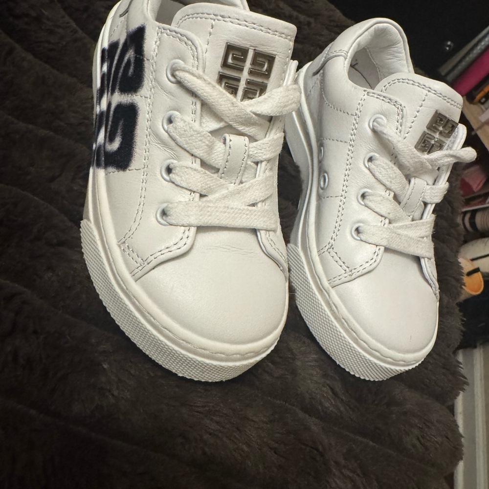 Givenchy Toddler trainers